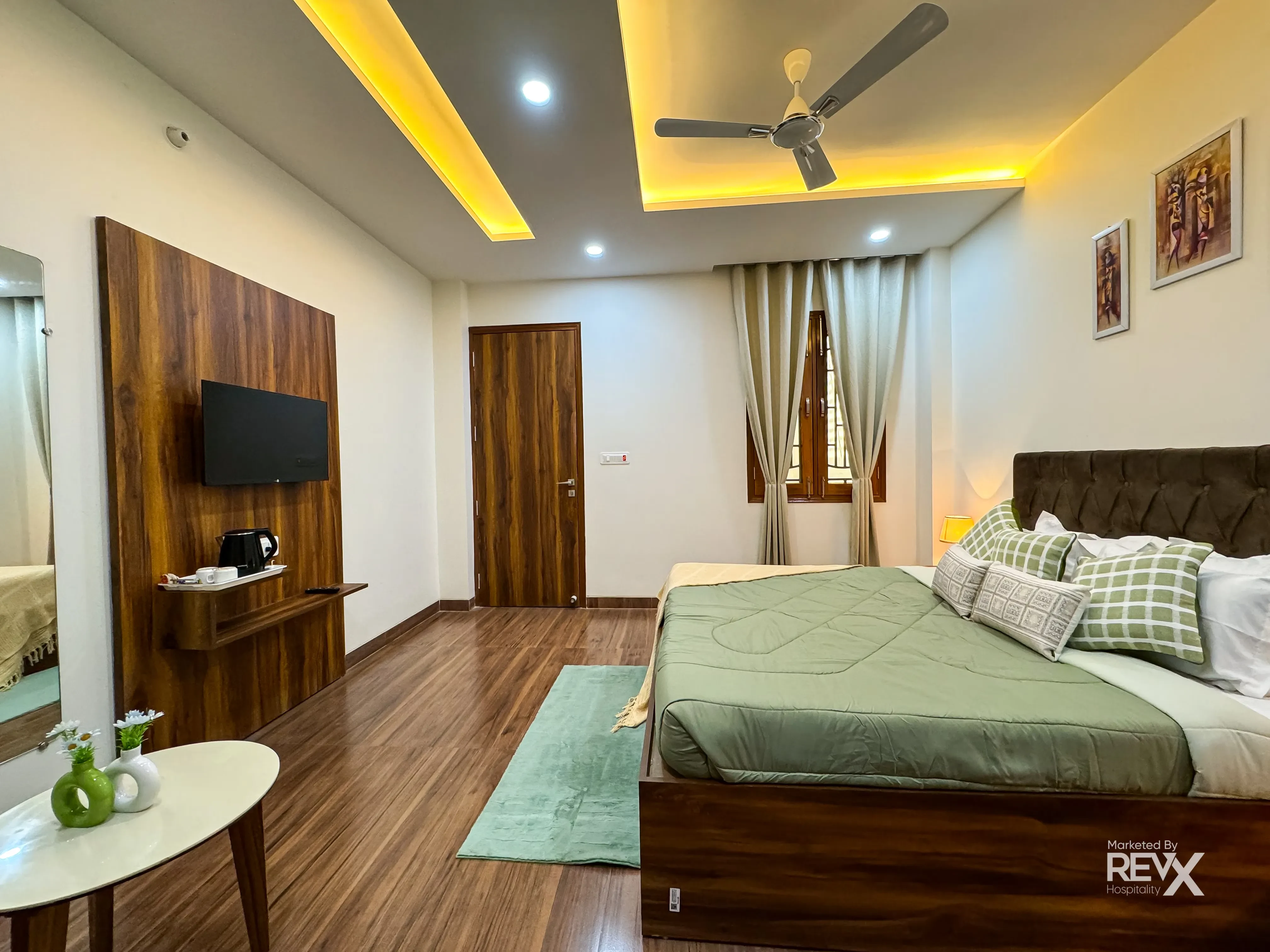 Hotel Guru Sadan Ayodhya [Suite Room]