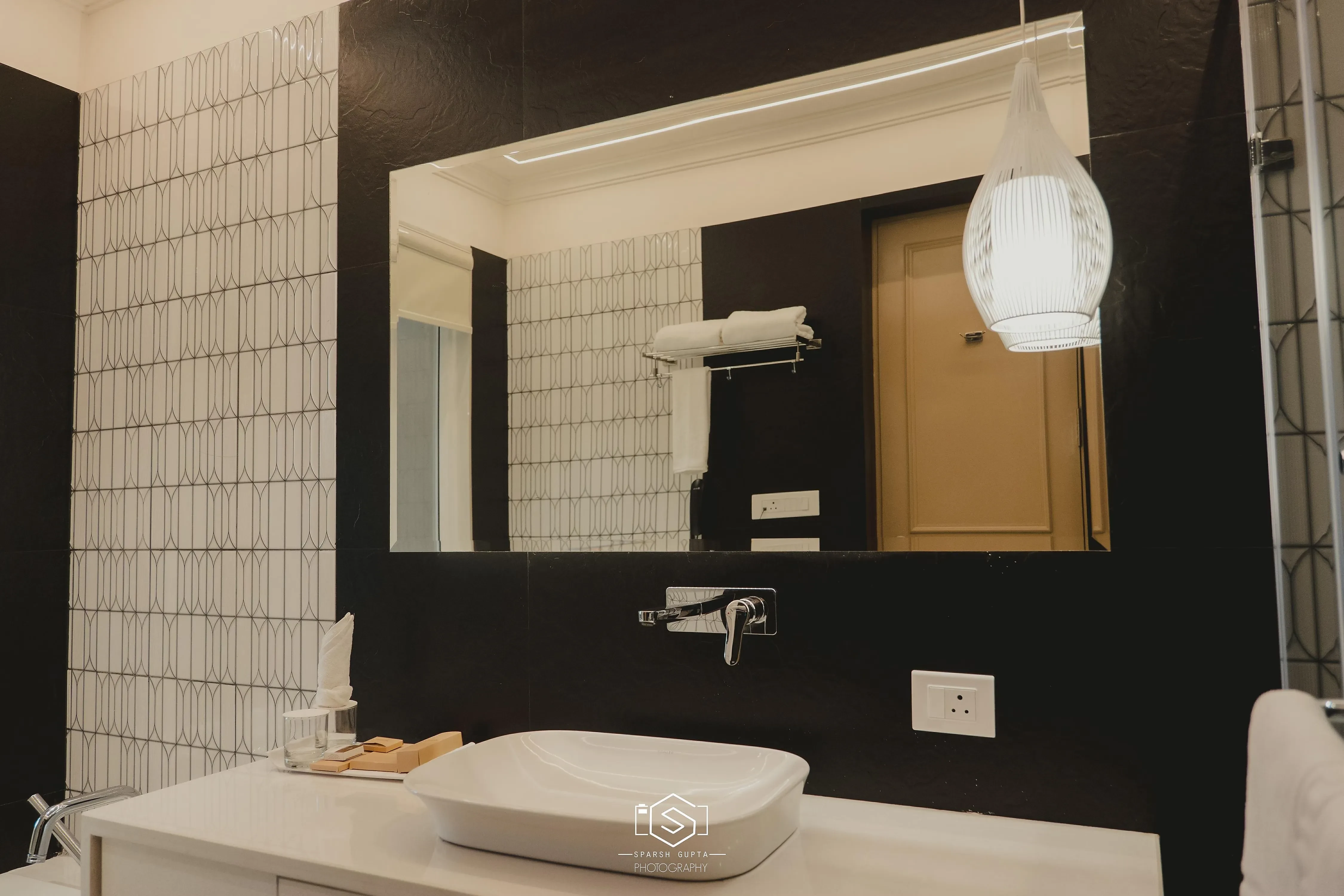 Hotel Narayan Kothi Varanasi [Washroom 2]