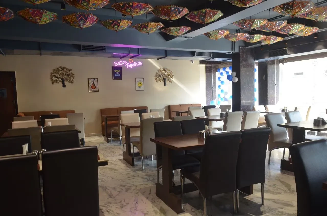 Hotel Sukhdham Prayagraj [Restaurant Area]