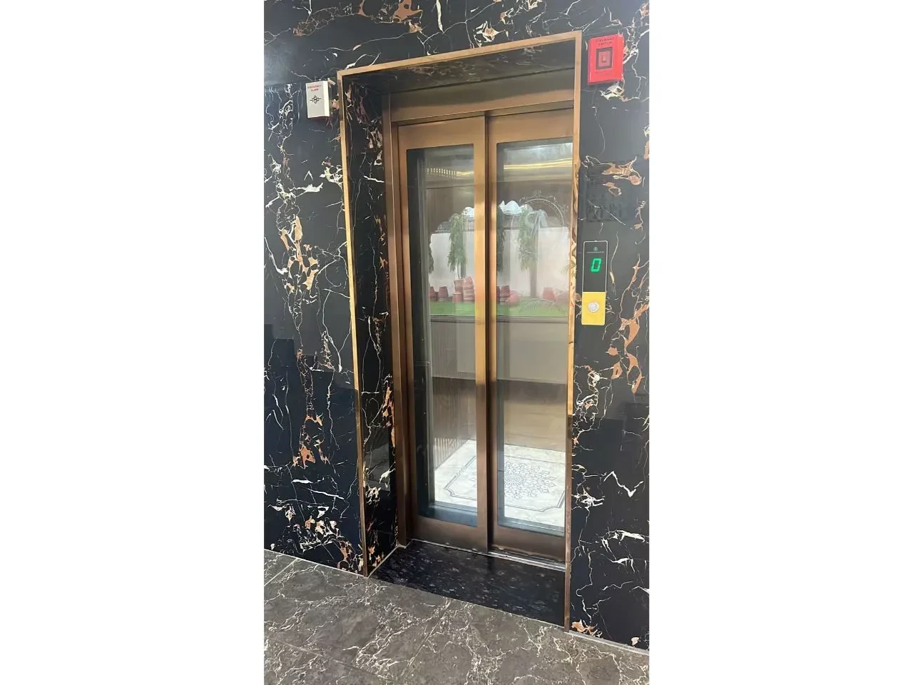 Hotel Trimrooms Subharambh Ayodhya [Lift]