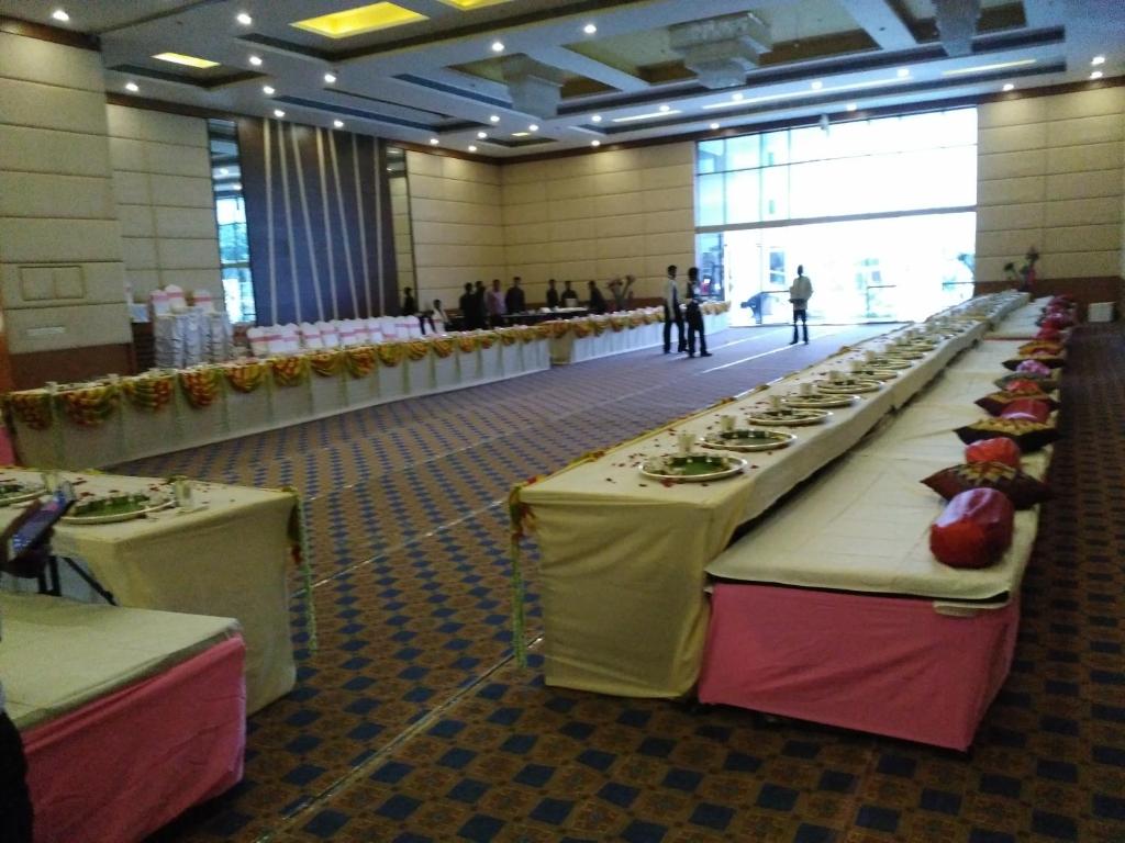 Mahabodhi Hotel And Resort Bodh Gaya [Buffet Setup]