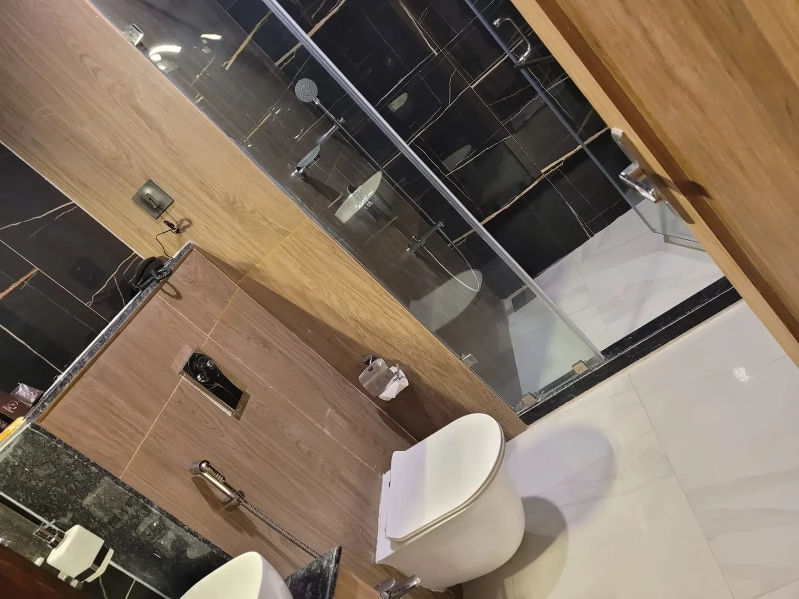 Primeland Hotel, Varanasi Varanasi [Attached Washroom]