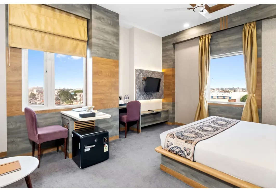 Primeland Hotel, Varanasi Varanasi [Double Bed Room]