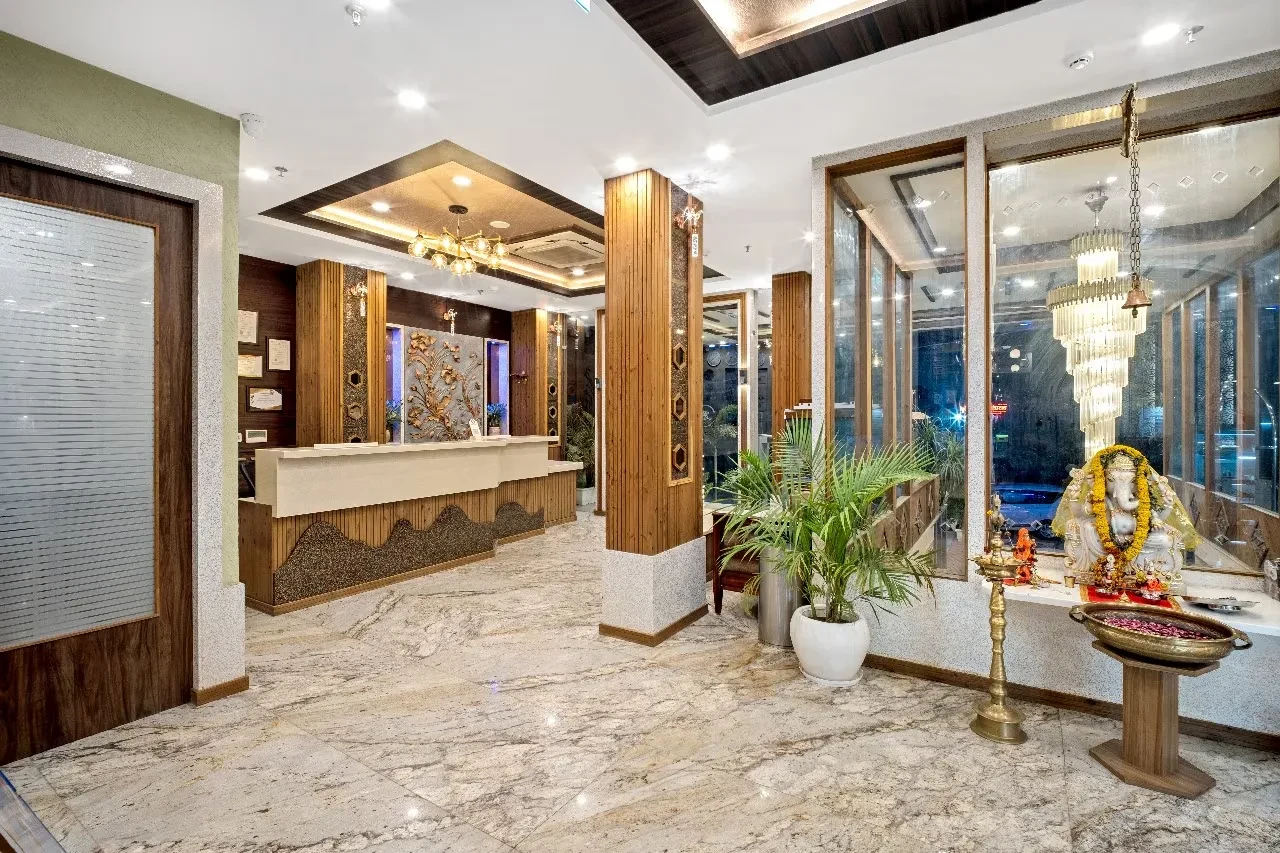 Primeland Hotel, Varanasi Varanasi [Hotel Entrance]