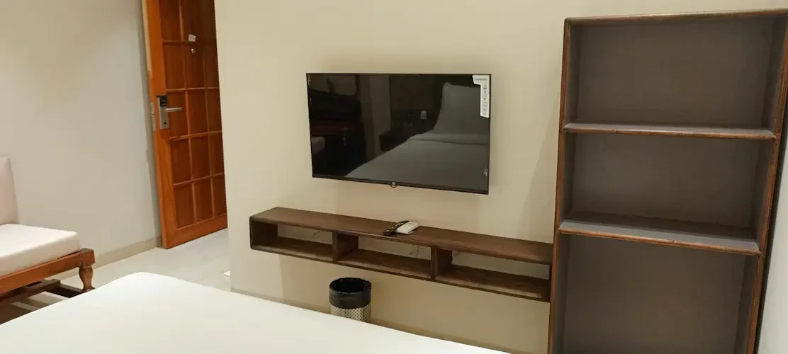 Hari Om Residency Ayodhya [LED TV In Hotel Room]