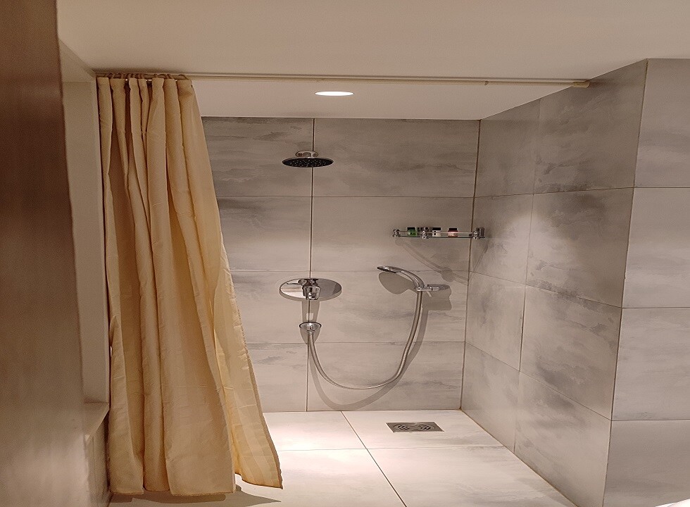 Hotel Le Lotus Grand Varanasi Varanasi [Attached Bathroom]