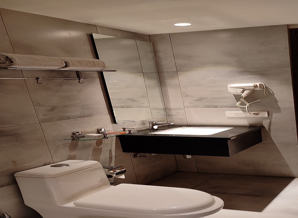Hotel Le Lotus Grand Varanasi Varanasi [Hair Dryer]